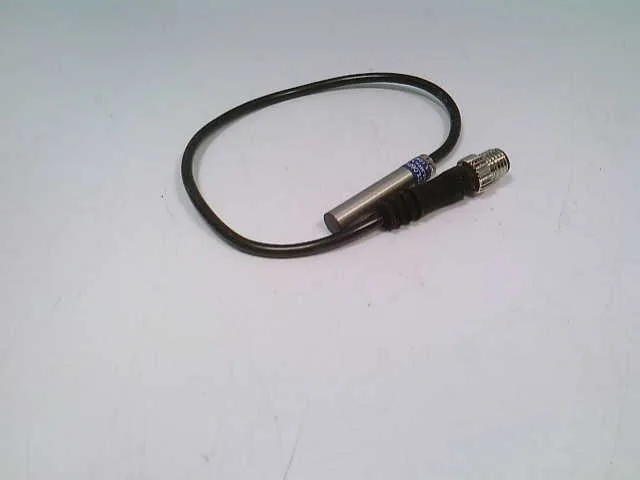 Schneider Electric XS1L06PA9CB — Proximity Sensors (image 4)
