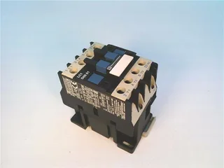 Schneider Electric LC1D0901B6 — Contactors (image 4)