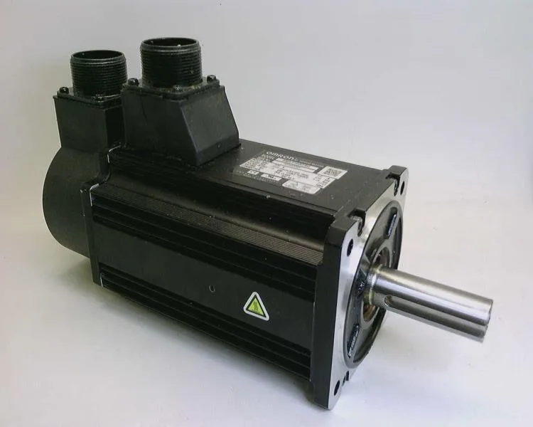 Omron R88M-G1K520T-S2 — Servo Motors