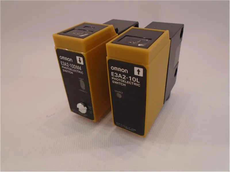 Omron E3A2-10M4 — Photoelectric Sensors (image 2)