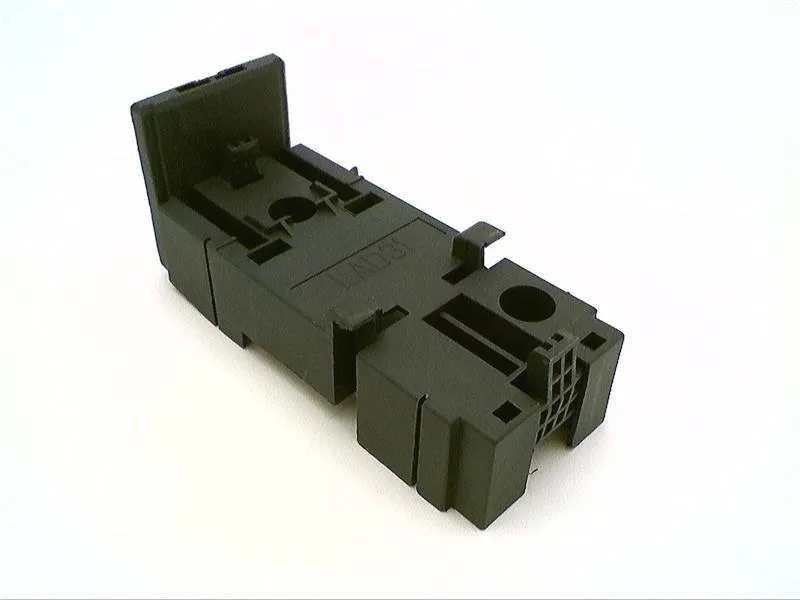 Schneider Electric LAD31 (image 3)
