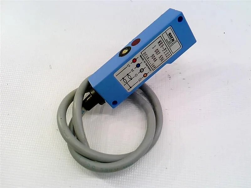 SICK WE9-P132 — Photoelectric Sensors