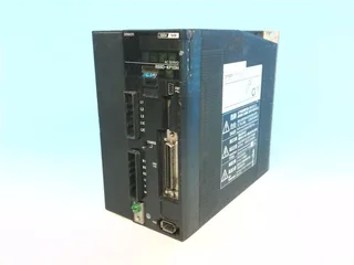 Omron R88D-KP10H — Servo Drives