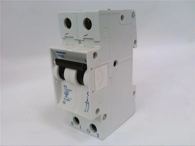 Siemens 5SX5204-7 — 2-Pole MCB (DIN Rail) (image 2)
