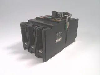 Fuji Electric SA103R-A100 — Molded Case Circuit Breakers (MCCB) (image 3)