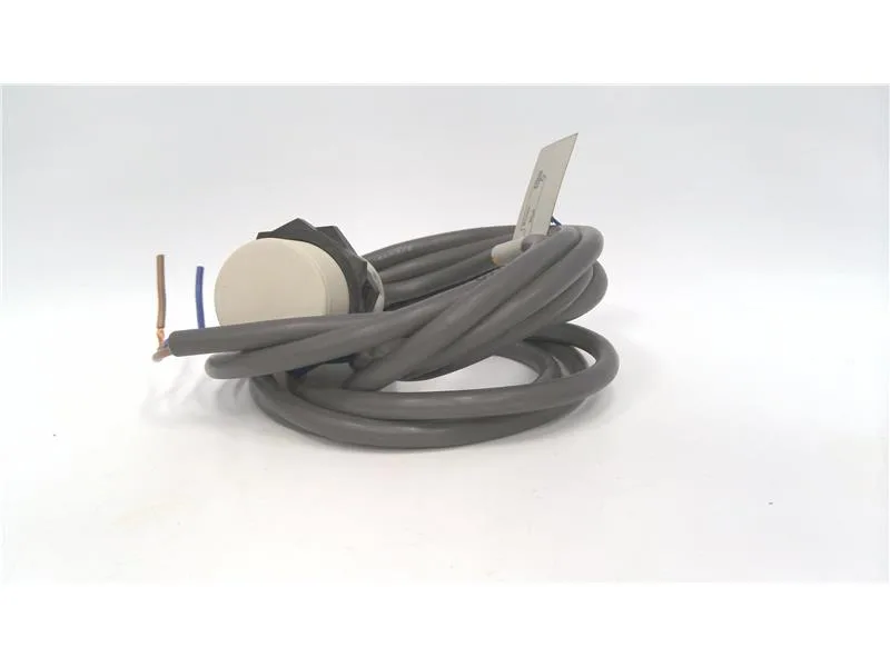 Omron E2F-X10Y2-53-US — Proximity Sensors (image 3)