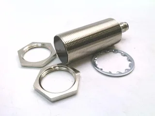 Omron E2B-M30LS10-M1-B1 — Proximity Sensors