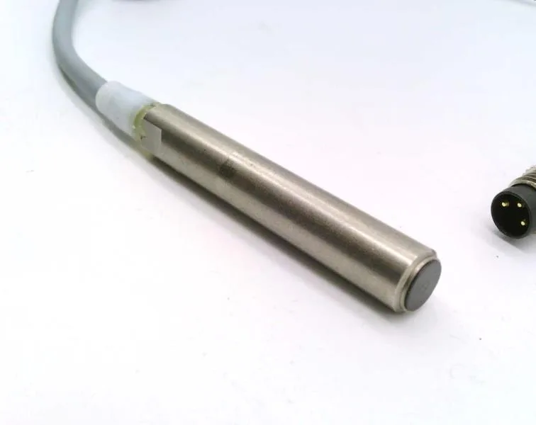 Omron E2A-P08LS02-M5T2-B1 — Proximity Sensors (image 2)