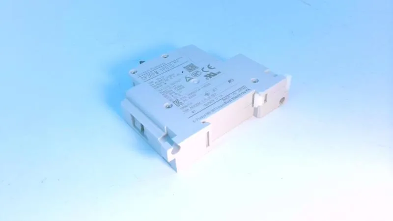 Fuji Electric CP30FM-1P010W1A — Miniature Circuit Breakers (MCB) (image 2)