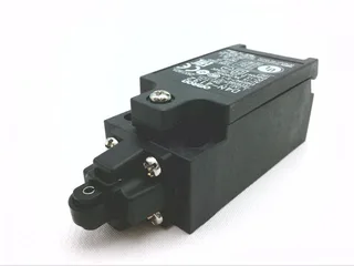 Omron D4N4132 — Limit Switches (image 3)