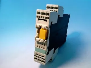 Siemens 3RK3311-2AA10 — Safety Relays (image 2)