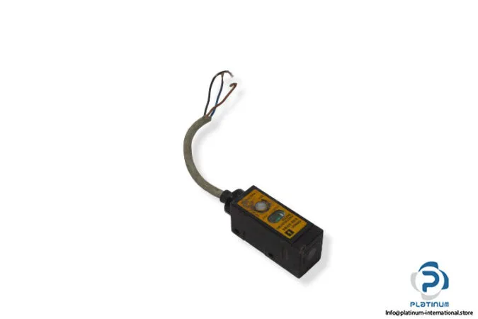 Omron E3S-2DB4 — Photoelectric Sensors (image 2)