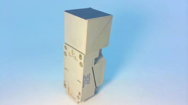 Schneider Electric XS8C40PC440H29 — Proximity Sensors (image 2)