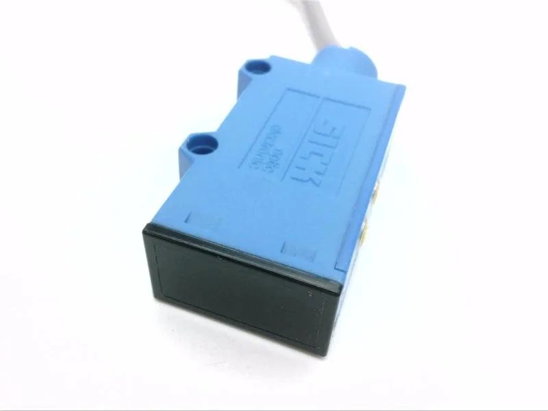 SICK WL6-P172 — Photoelectric Sensors (image 2)