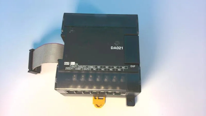 Omron CP1W-DA021 — PLCs (Programmable Logic Controllers) (image 2)