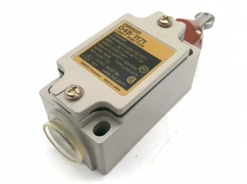 Omron D4B-1171 — Limit Switches (image 2)