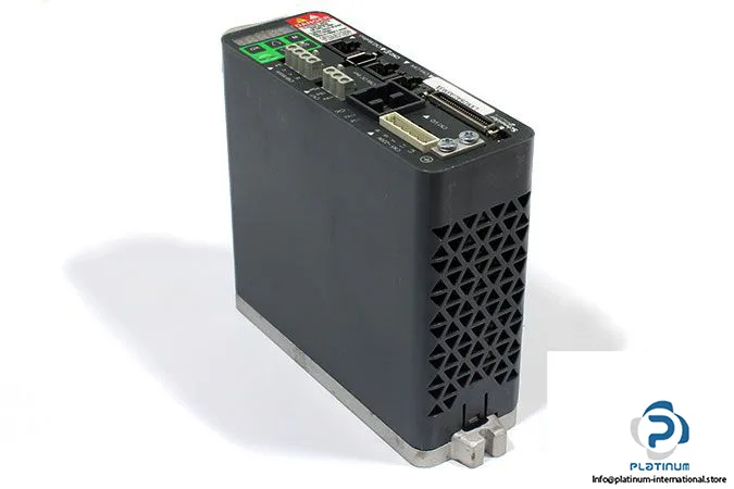 Schneider Electric LXM28AUA5M3X (image 3)