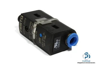 Festo SDE5-D10-O-Q6-P-M8 — Differential Pressure Transmitters (image 4)