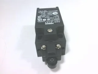 Omron D4N-4C32 — Limit Switches (image 3)