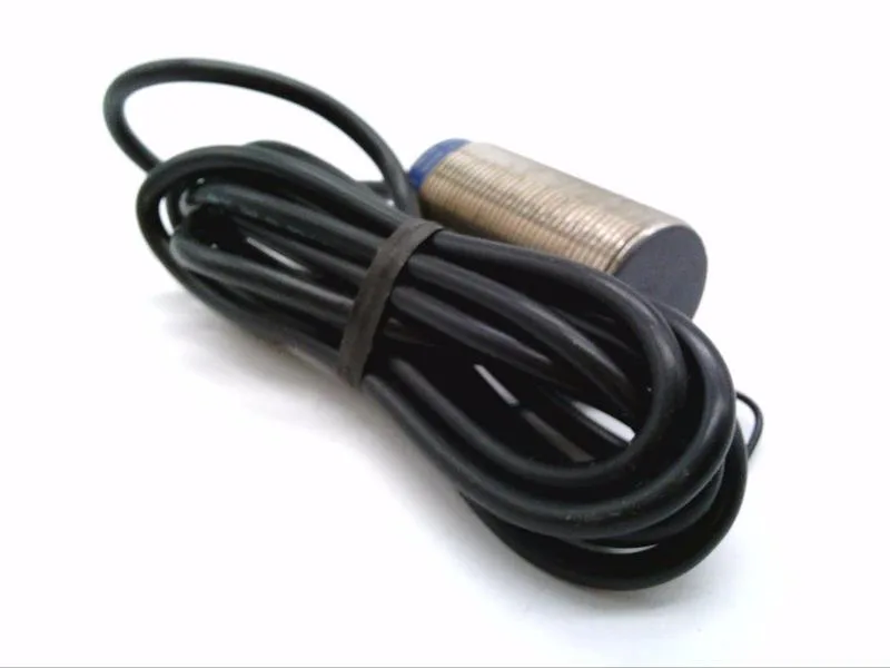 Schneider Electric XS1-M30PB370 — Proximity Sensors (image 2)