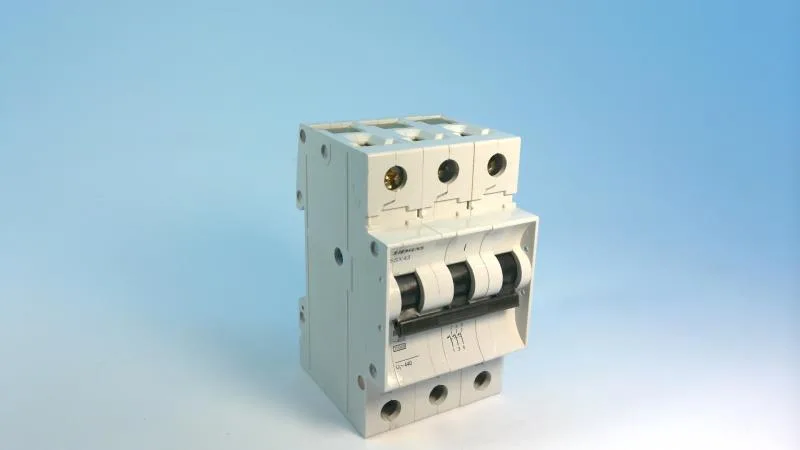 Siemens 5SX4340-6 — 3-Pole MCB (DIN Rail)