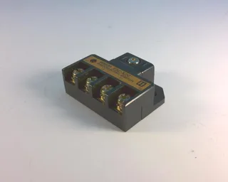 Omron E3C-X2C — Photoelectric Sensors