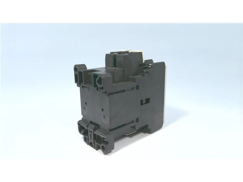 Fuji Electric SC-E03-220VAC — Contactors (image 4)