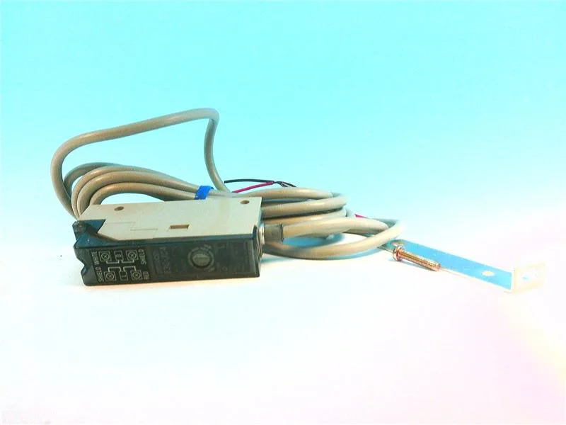 Omron E3CJC4 — Photoelectric Sensors (image 4)