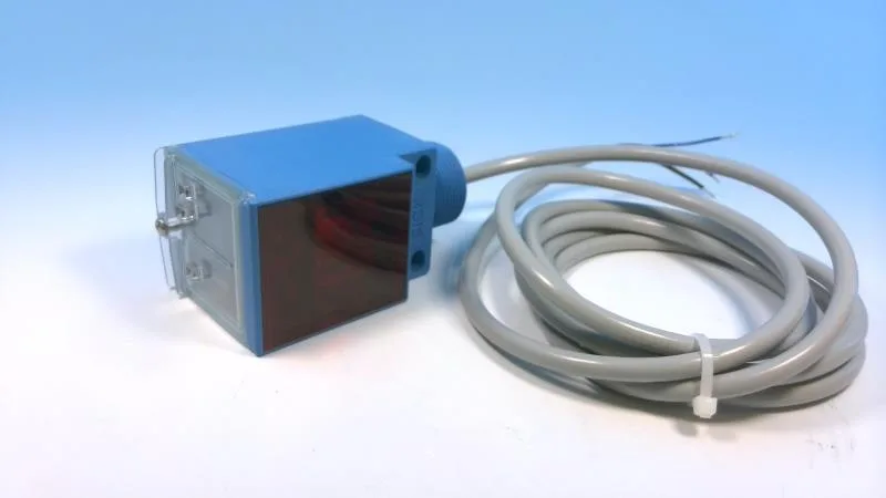 SICK WS2000-D1102 — Photoelectric Sensors (image 2)