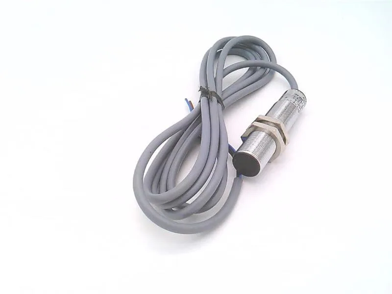 Schneider Electric XSA-J05713 — Proximity Sensors (image 2)