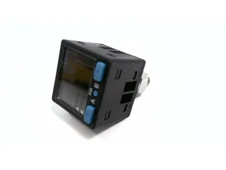 Festo SPAB-B2R-G18-2N-M8 — Pressure Sensors (image 3)