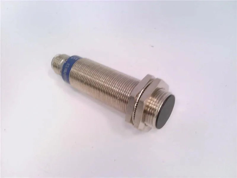 Schneider Electric XS1-M18MA230KH4 — Proximity Sensors (image 3)