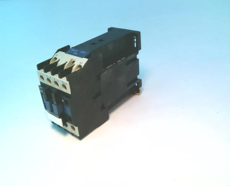 Schneider Electric LP1D0910FD — Contactors (image 2)