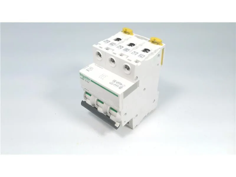 Schneider Electric A9F75316 (image 3)