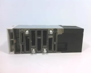 Festo VSVA-B-P53E-D-D2-1R5L — Solenoid & Directional Valves (image 4)