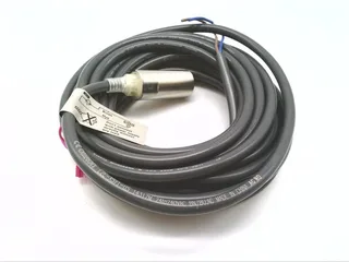 Omron E2E-X5Y1-US 5M — Proximity Sensors (image 2)