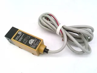 Omron E3S-DS30E4-T/1.5 — Photoelectric Sensors (image 2)