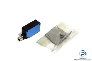 SICK WT100-P4430 — Photoelectric Sensors (image 2)
