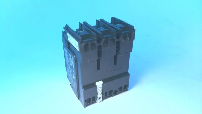 Fuji Electric BB3AEAC-030 — Molded Case Circuit Breakers (MCCB) (image 2)