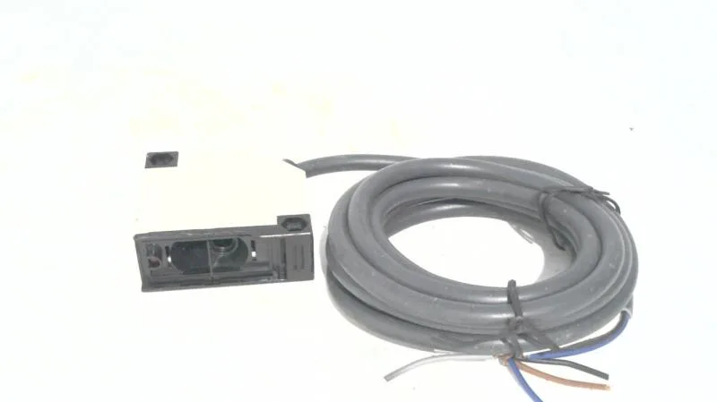 Omron E3JK-R4M1-ZH — Photoelectric Sensors (image 4)