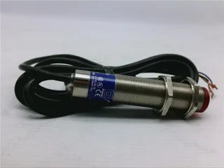 Schneider Electric XU9-M18PP340 — Photoelectric Sensors