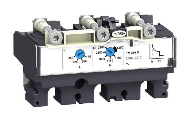 Schneider Electric LV438028 (image 5)