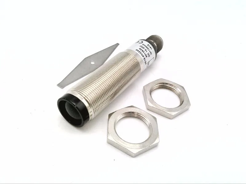 SICK VE18-4N3240 — Photoelectric Sensors