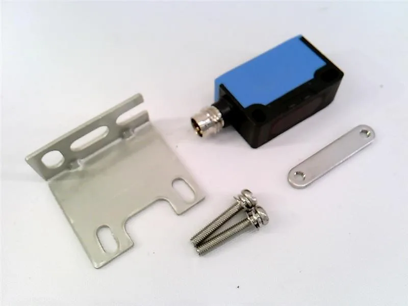 SICK WTB 140-P430 — Photoelectric Sensors (image 2)