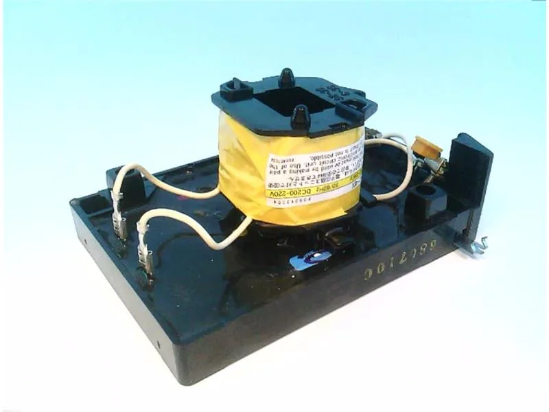 Fuji Electric SC-4N-AC200/250-DC200/220V — Contactors (image 2)