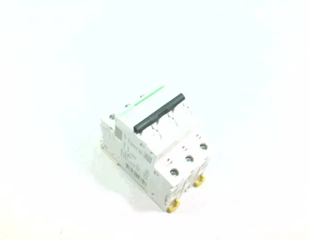 Schneider Electric A9F79316 (image 4)