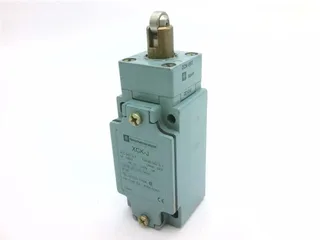 Schneider Electric XCKJ15SK953 — Limit Switches