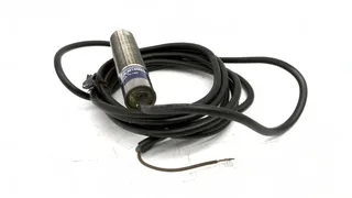Schneider Electric XU8M18MB230 — Photoelectric Sensors