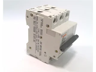Schneider Electric C60N-3P-30A-C — Miniature Circuit Breakers (MCB) (image 2)