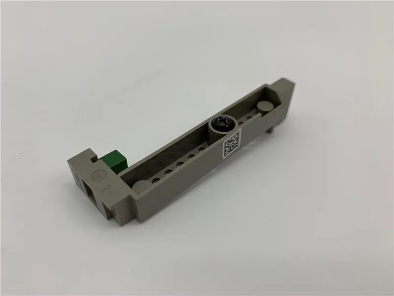 Schneider Electric S48824 (image 3)